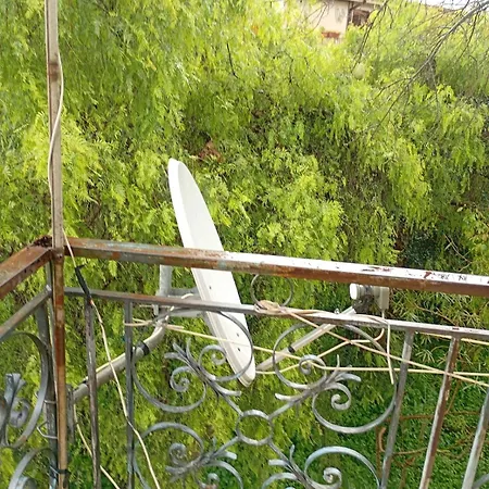 Charming Near Palermo Apartament Monreale
